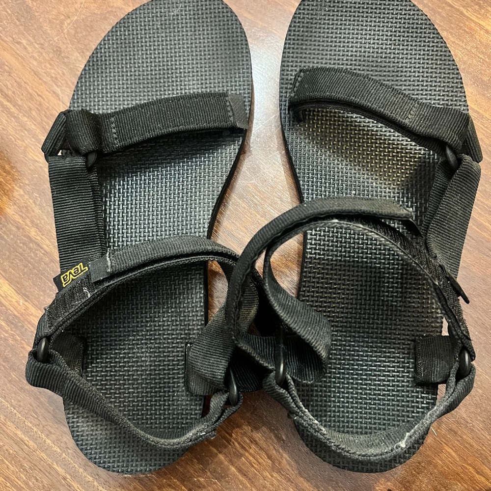 Teva Black universal Sandals